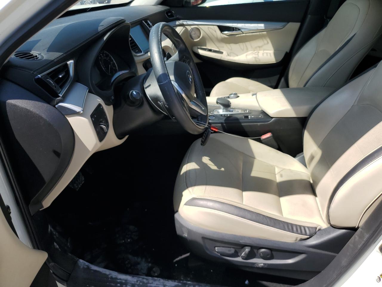 3PCAJ5M14KF115237 2019 Infiniti Qx50 Essential