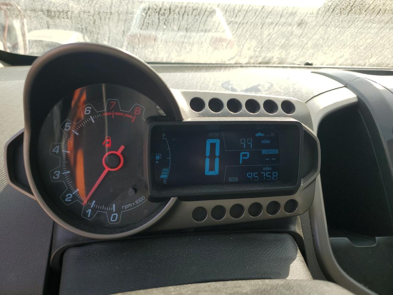 2015 Chevrolet Sonic - Image 9