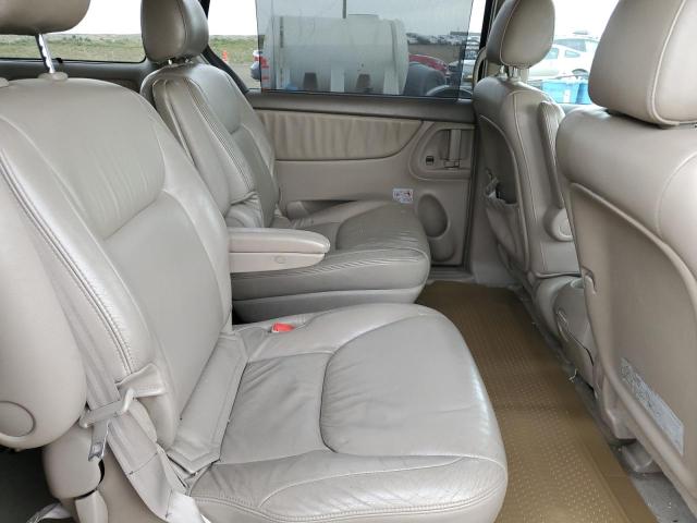 2004 TOYOTA SIENNA XLE