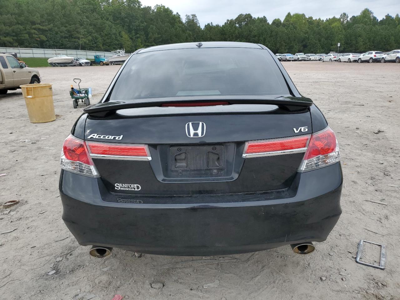 1HGCP3F86BA032005 2011 Honda Accord Exl