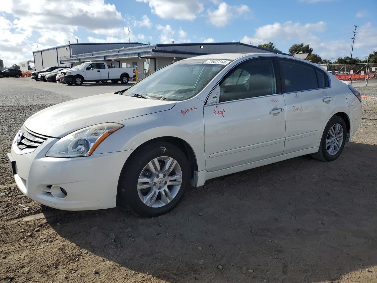 2011 Nissan Altima - Image 1