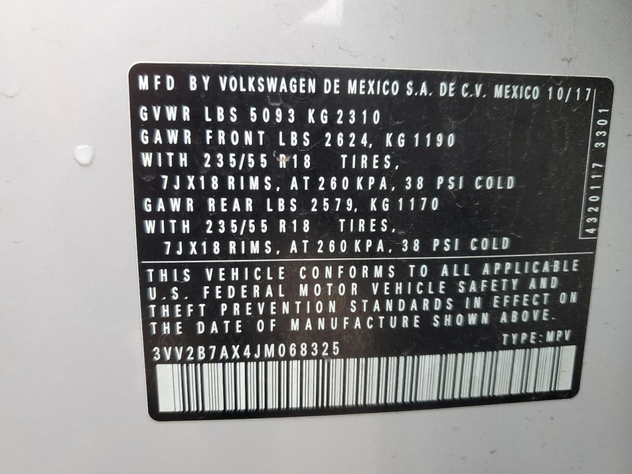 3VV2B7AX4JM068325 2018 Volkswagen Tiguan Se