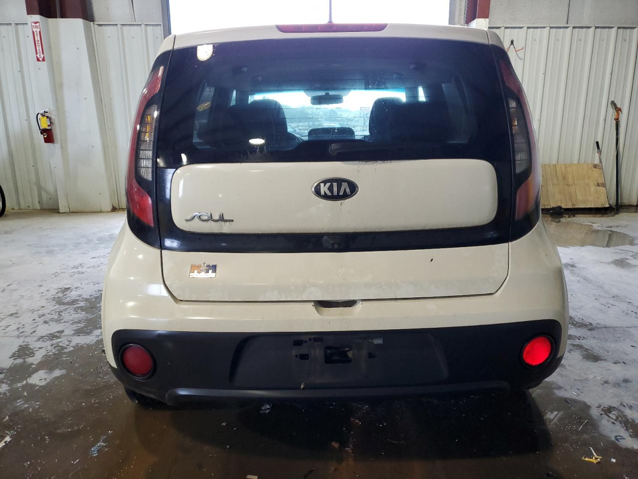 KNDJN2A20J7565164 2018 Kia Soul