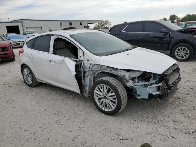  FORD FOCUS 2017 White