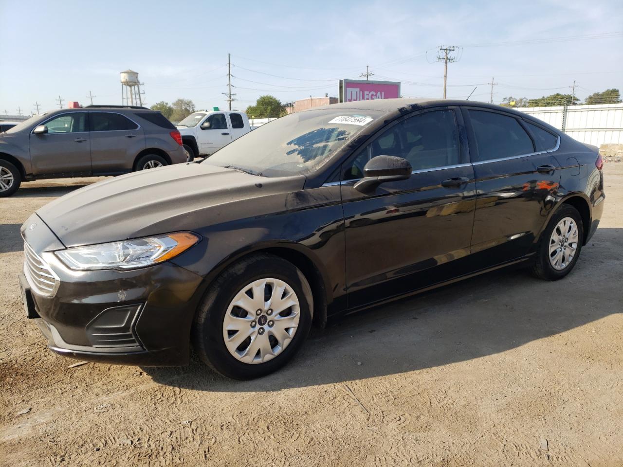 2019 Ford Fusion S VIN: 3FA6P0G71KR281579 Lot: 71647594