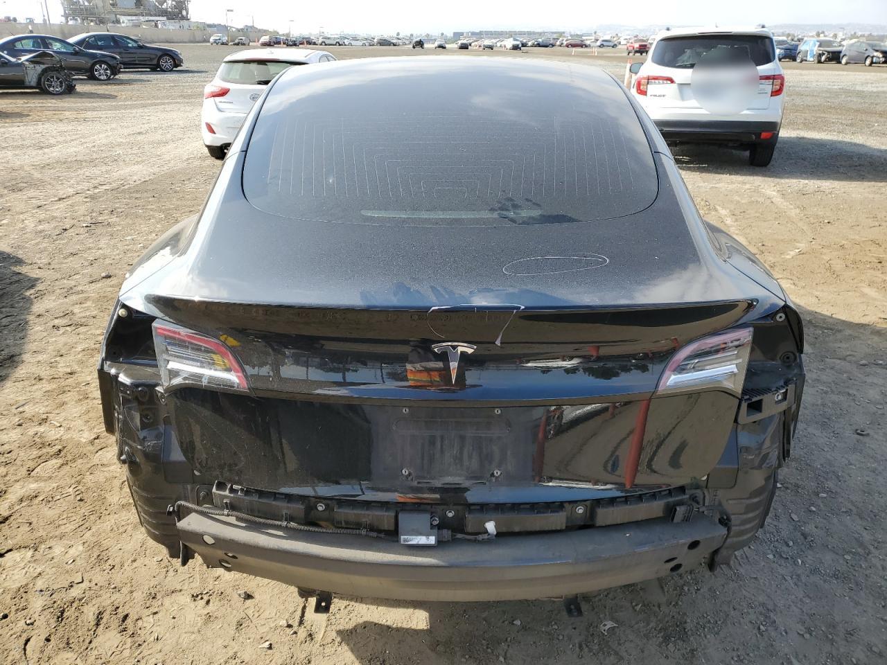 5YJ3E1EA4JF152713 2018 Tesla Model 3