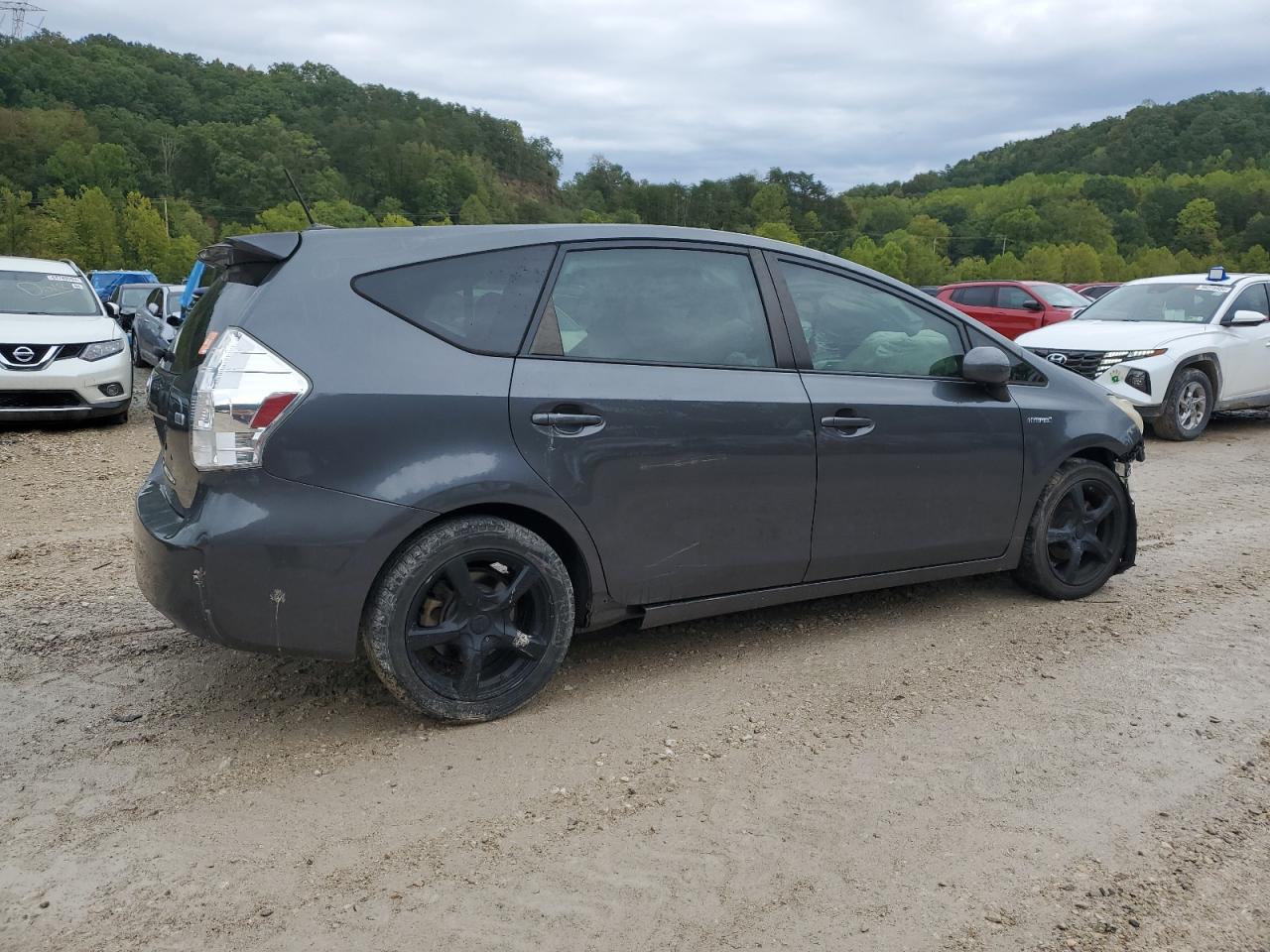 2013 Toyota Prius - Image 3