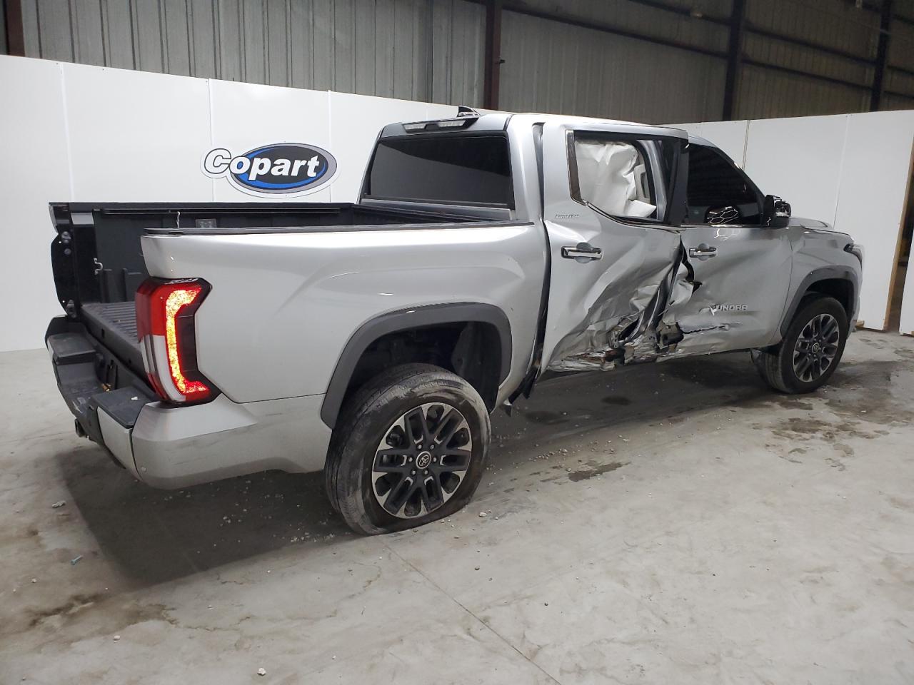 2023 Toyota Tundra - Image 3