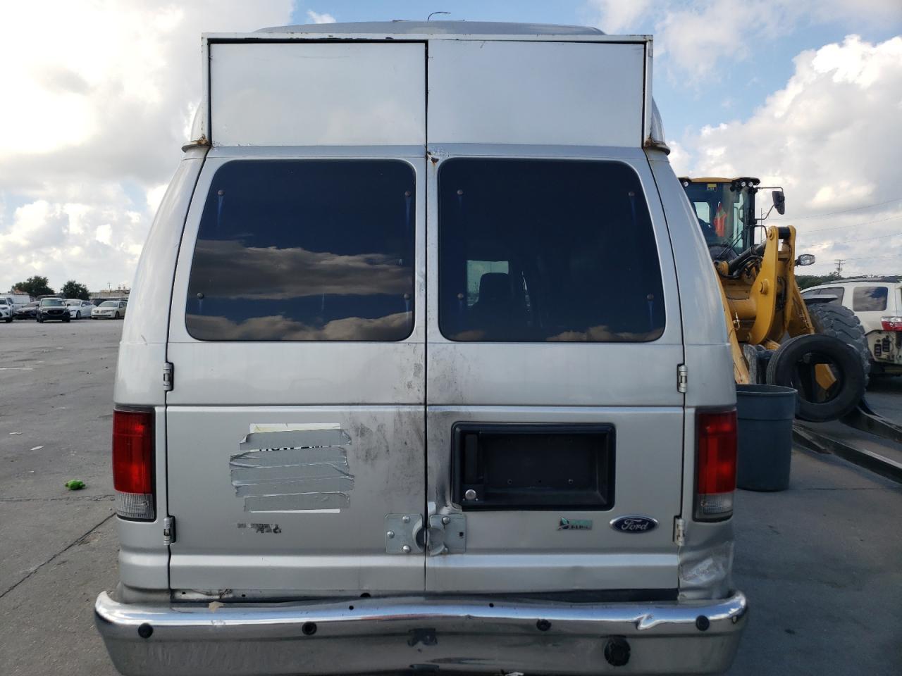 2010 Ford Econoline E350 Super Duty Van VIN: 1FTSS3EL8ADA57144 Lot: 72791634