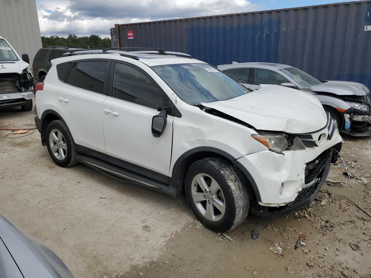 VIN JTMWFREV8DD001378 2013 TOYOTA RAV4 no.4