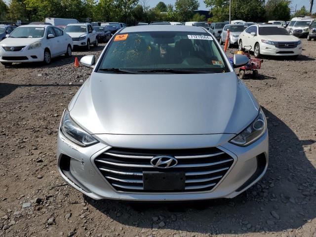  HYUNDAI ELANTRA 2017 Srebrny