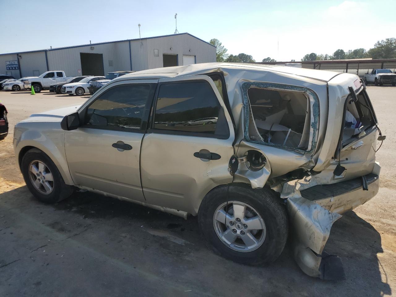 2010 Ford Escape - Image 2