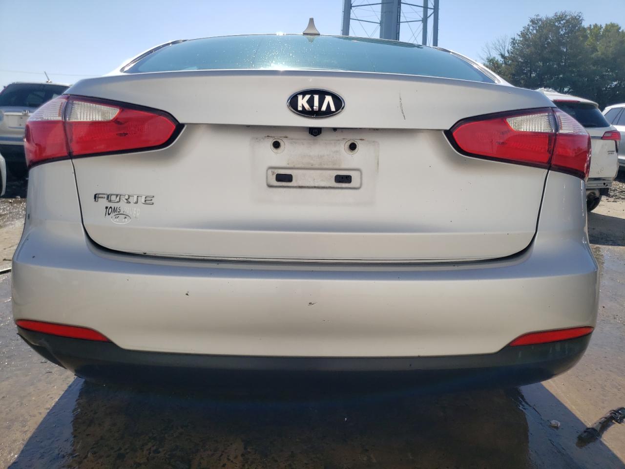 KNAFX4A69G5503469 2016 Kia Forte Lx