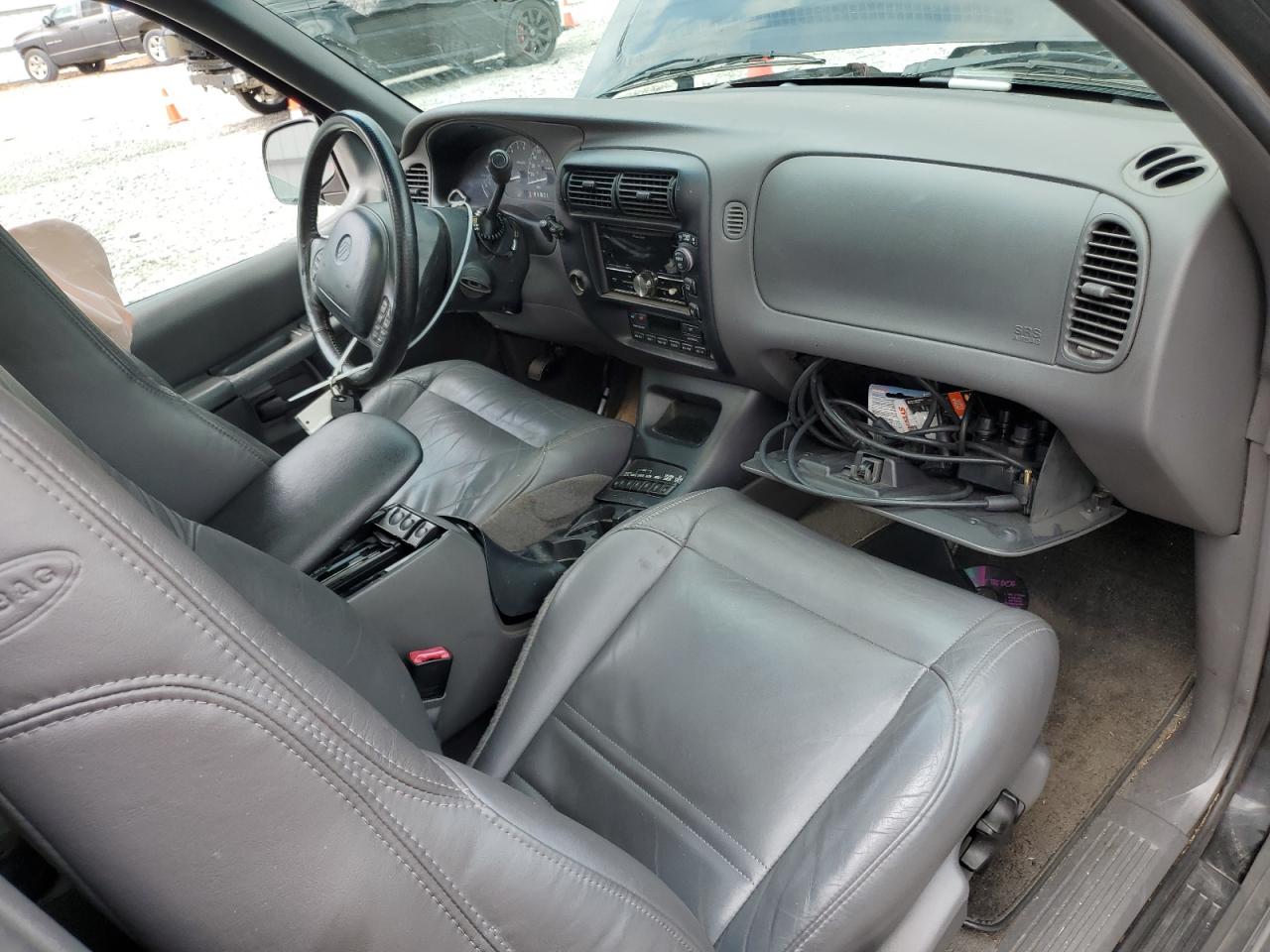 4M2DU55P2XUJ31629 1999 Mercury Mountaineer