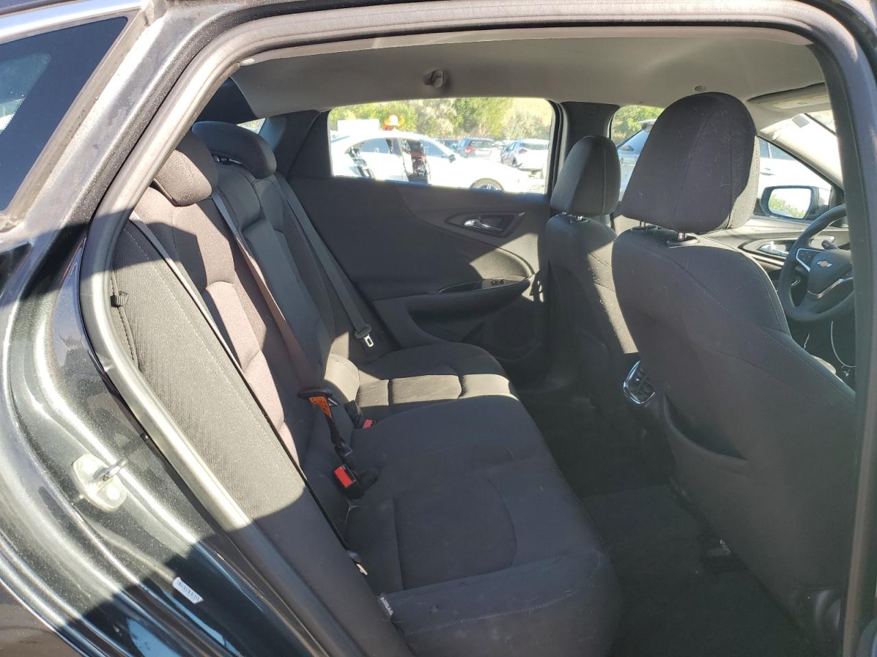 2018 Chevrolet Malibu - Image 10