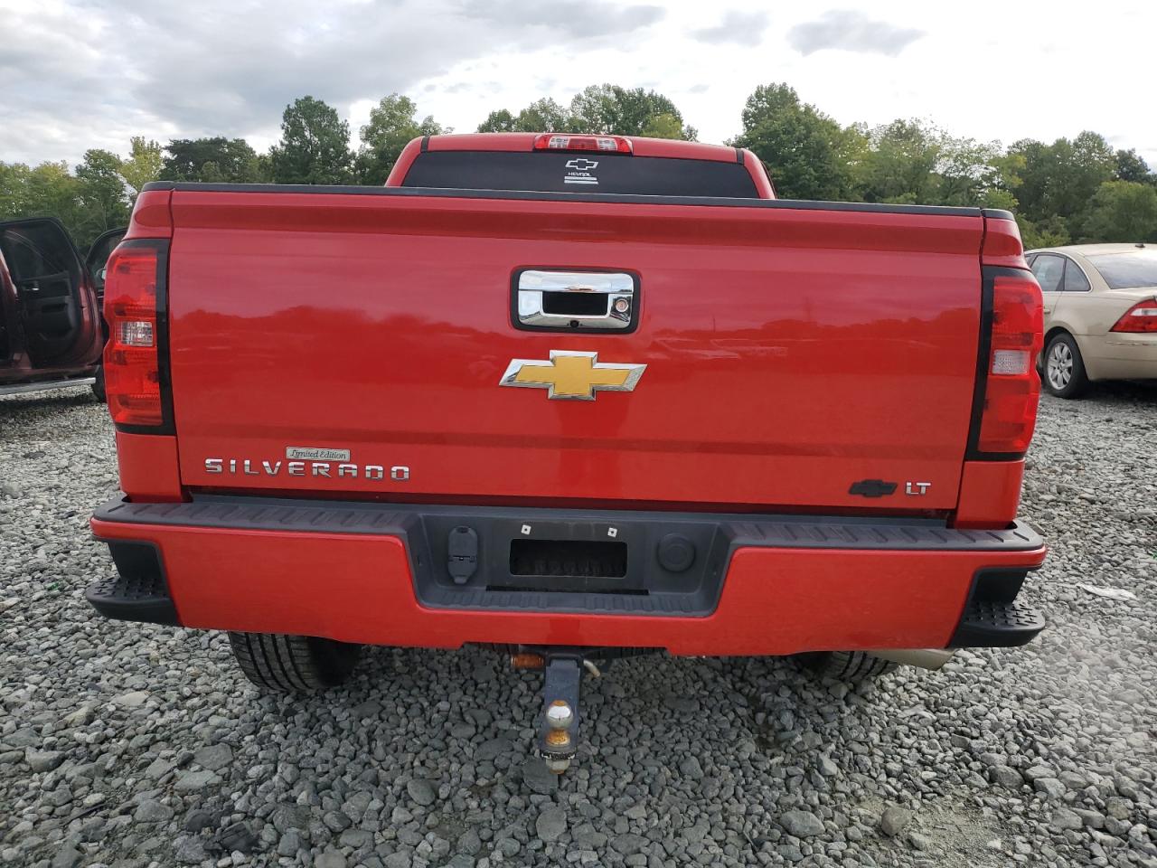 3GCUKREC8HG300542 2017 Chevrolet Silverado K1500 Lt