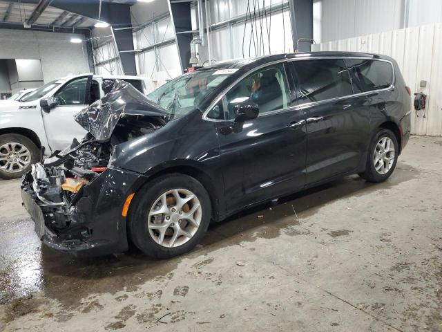 2019 Chrysler Pacifica Touring Plus zu verkaufen in Ham Lake, MN - Vandalism