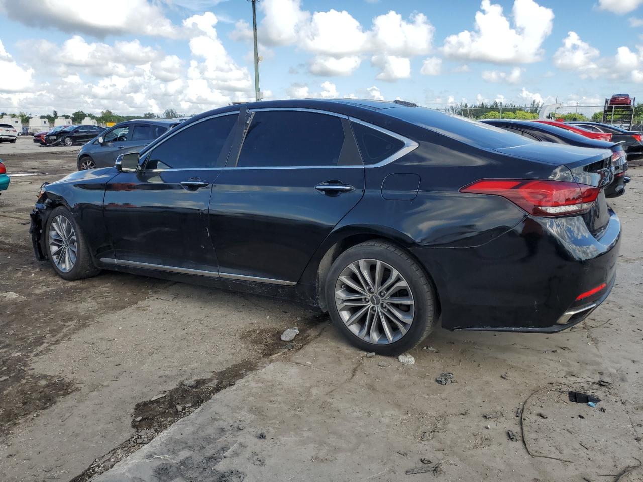 VIN KMHGN4JE9GU106432 2016 HYUNDAI GENESIS no.2