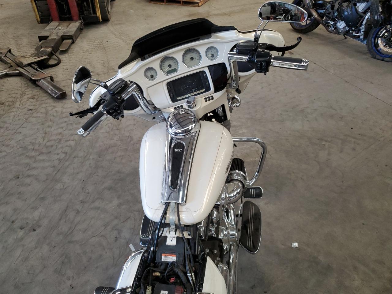 2015 Harley-Davidson Flhxs Street Glide Special VIN: 1HD1KRM10FB675705 Lot: 70487104