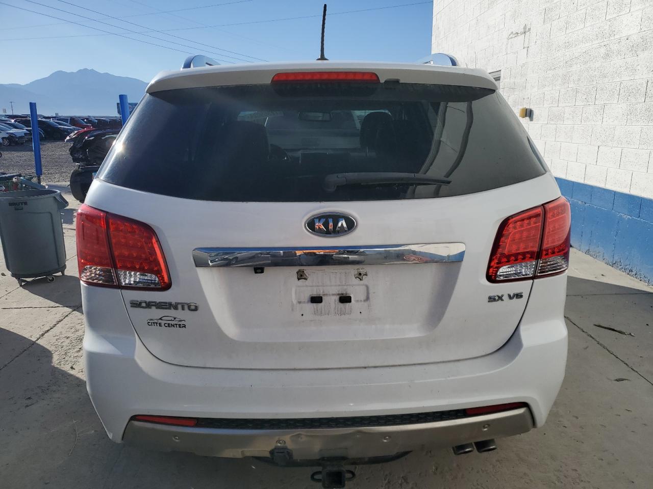 5XYKWDA20BG145972 2011 Kia Sorento Sx