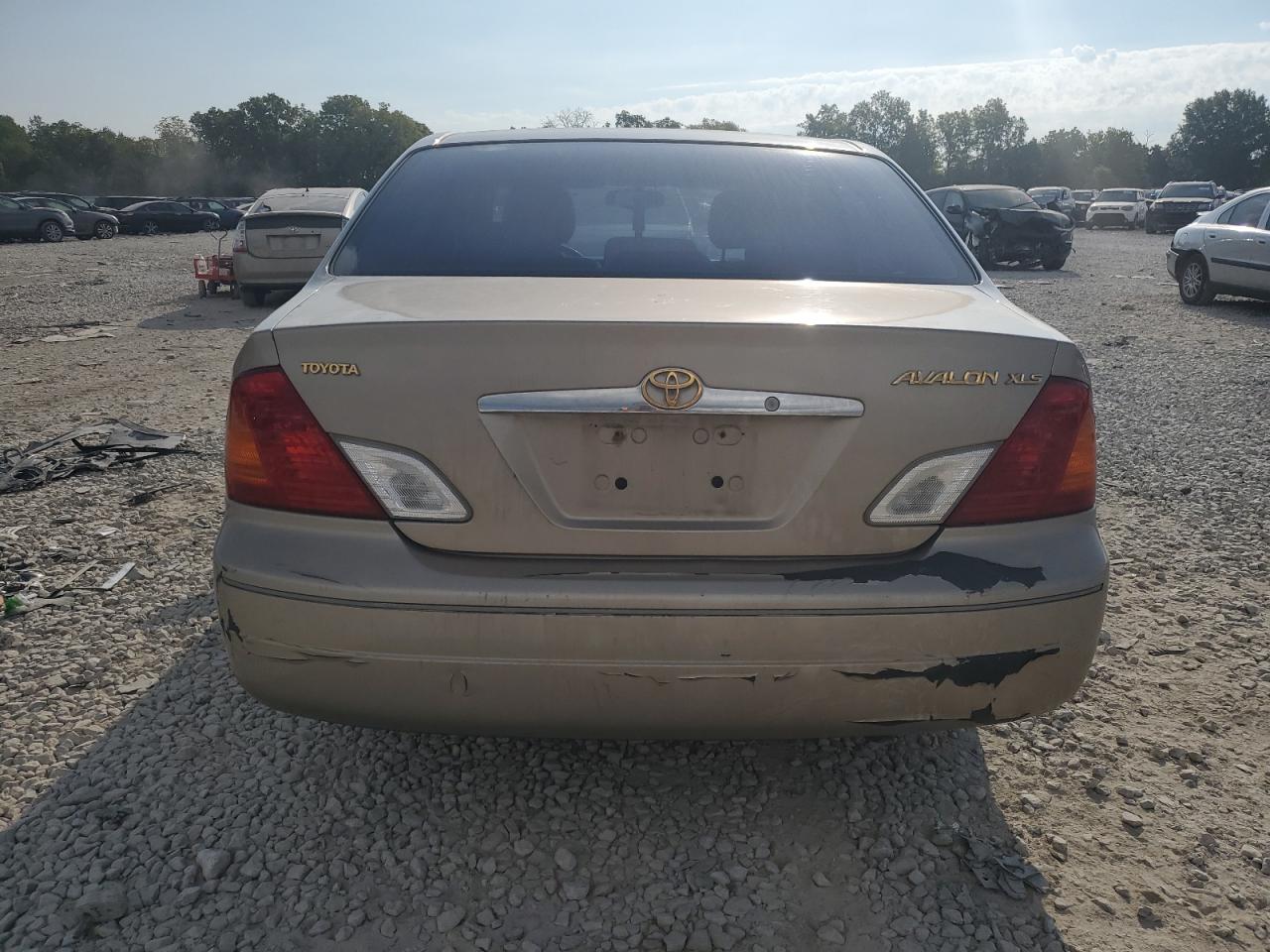 2000 Toyota Avalon Xl VIN: 4T1BF28B2YU055946 Lot: 69997054