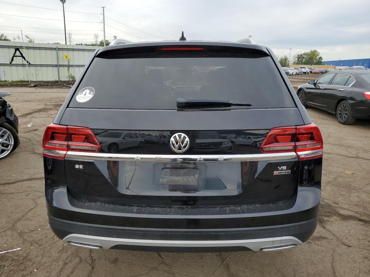 2018 Volkswagen Atlas Se VIN: 1V2LR2CA0JC548825 Lot: 73278694