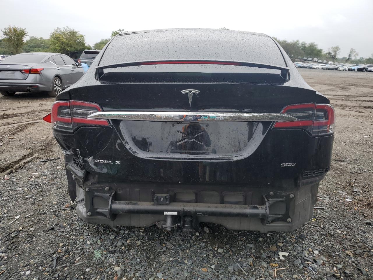 2016 Tesla Model X VIN: 5YJXCBE22GF014585 Lot: 73272904