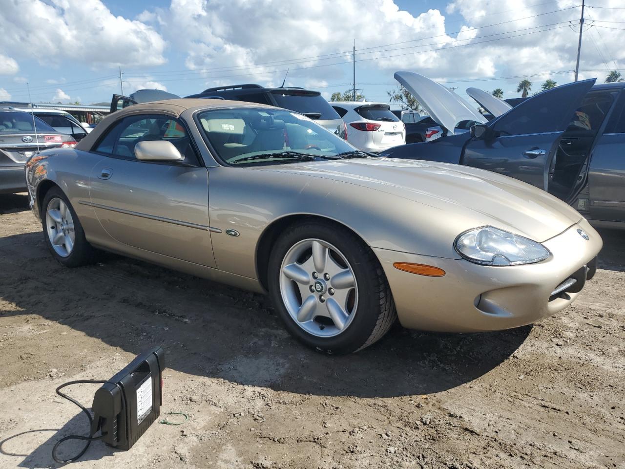 1999 Jaguar XK - Image 4
