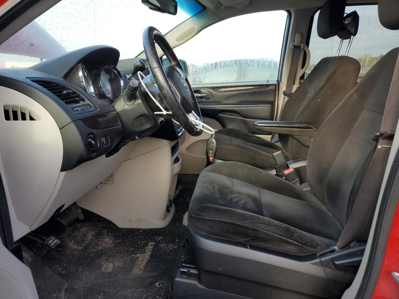 2016 Dodge Caravan - Image 7