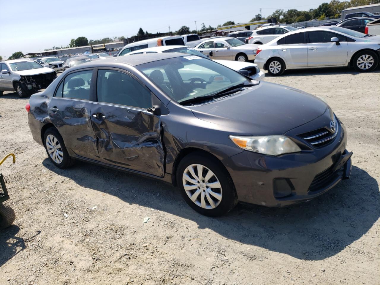 VIN 5YFBU4EE4DP163013 2013 TOYOTA COROLLA no.4