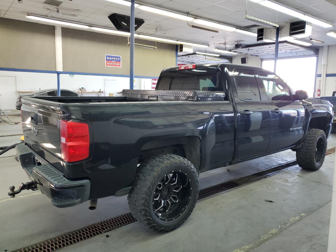 1GCVKNEH9JZ251723 2018 Chevrolet Silverado K1500