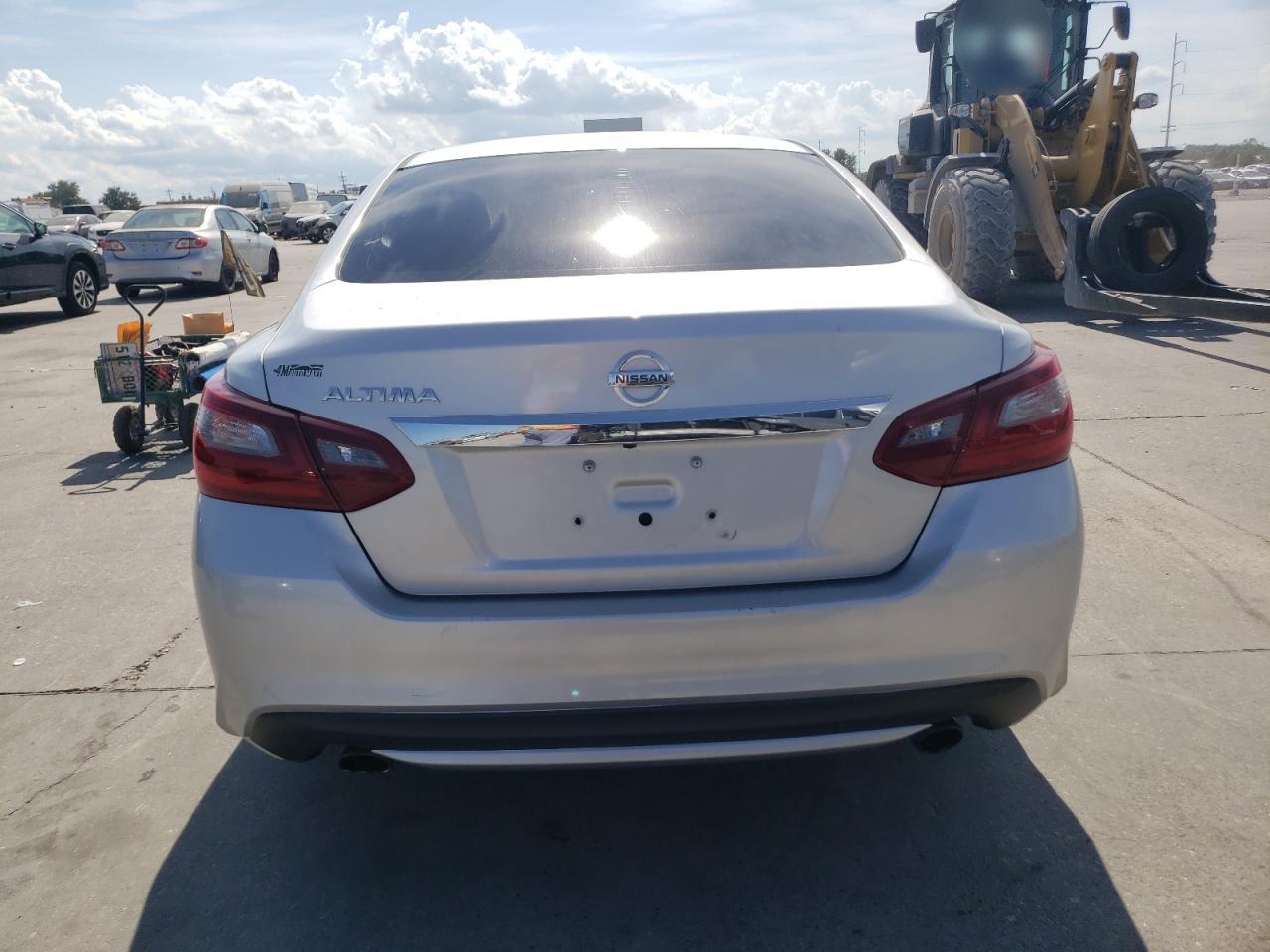 1N4AL3AP8JC239259 2018 Nissan Altima 2.5