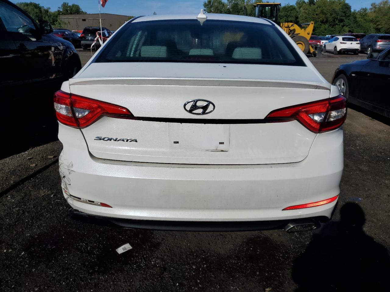 2015 Hyundai Sonata Se VIN: 5NPE24AF1FH231530 Lot: 70671414