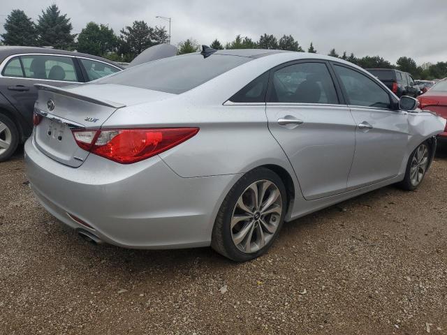  HYUNDAI SONATA 2013 Серебристый