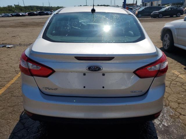  FORD FOCUS 2013 Серебристый