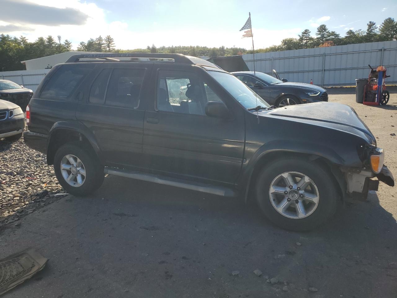 2004 Nissan Pathfinder - Image 4