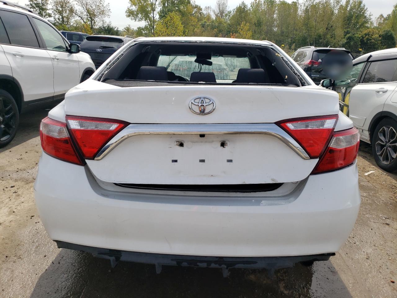 2015 Toyota Camry Le VIN: 4T1BF1FK5FU103448 Lot: 70654354