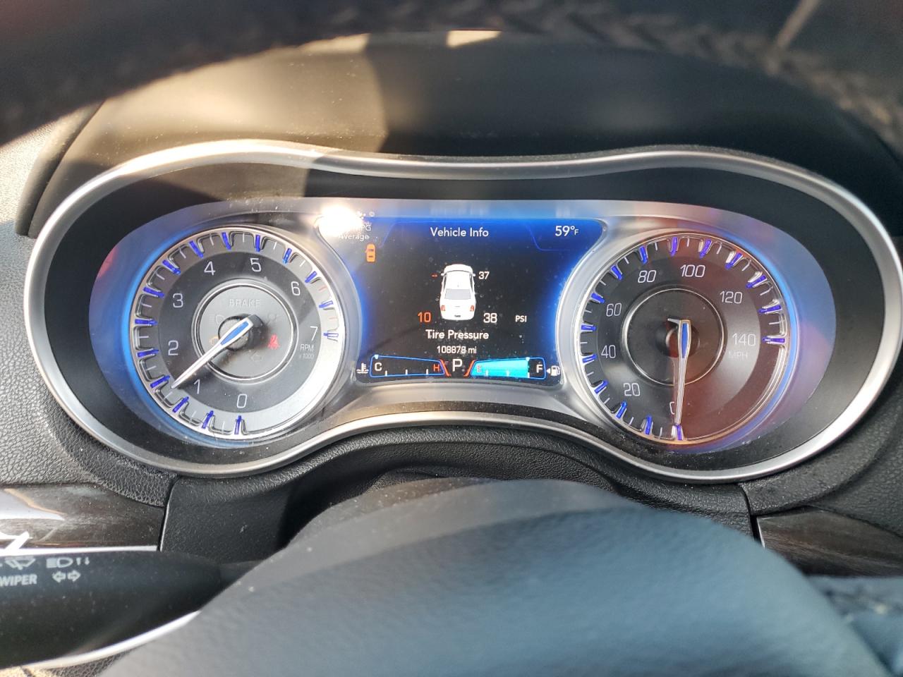 2015 Chrysler 300 Limited VIN: 2C3CCAAG5FH815504 Lot: 71188924