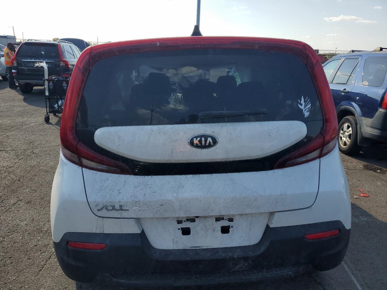 KNDJ23AU8L7035723 2020 Kia Soul Lx