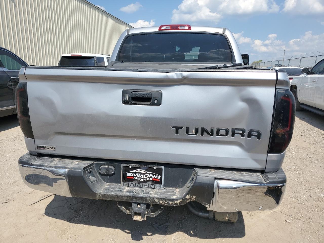 5TFEM5F15JX133675 2018 Toyota Tundra Crewmax Sr5