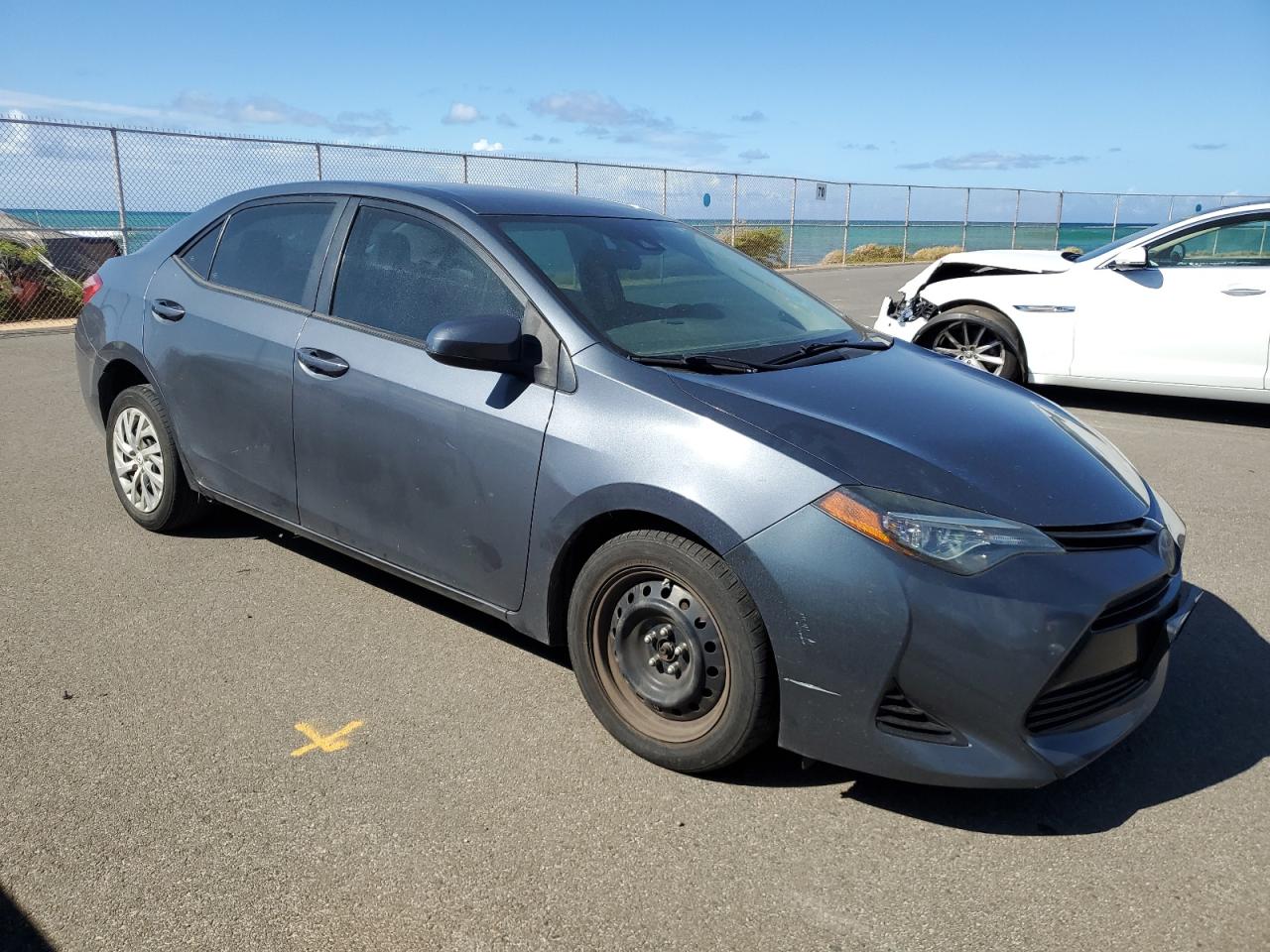 VIN 5YFBURHE8JP760654 2018 TOYOTA COROLLA no.4