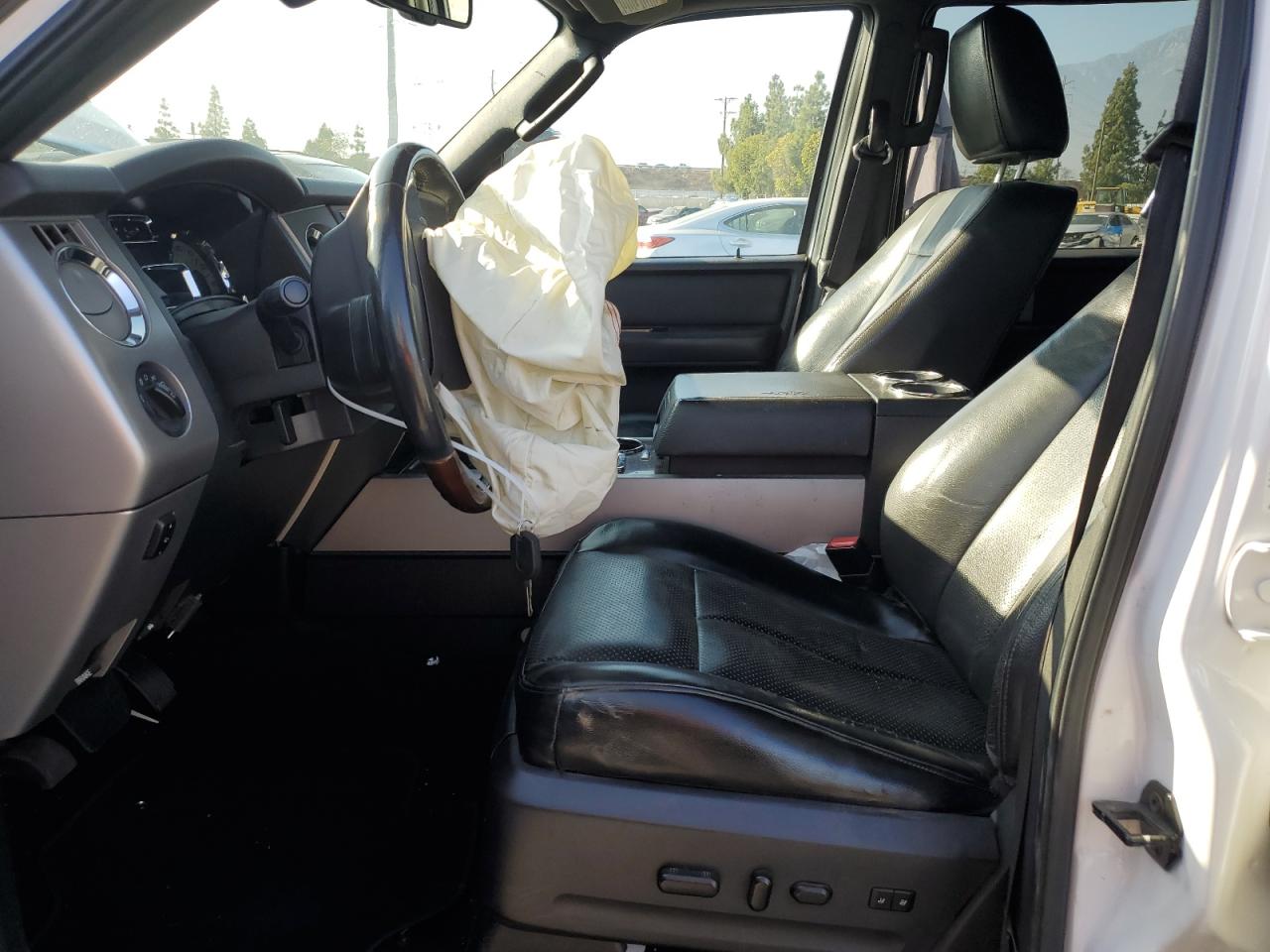 2010 Ford Expedition Limited VIN: 1FMJU2A58AEA33956 Lot: 73245184