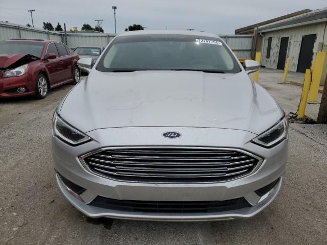  FORD FUSION 2018 Srebrny