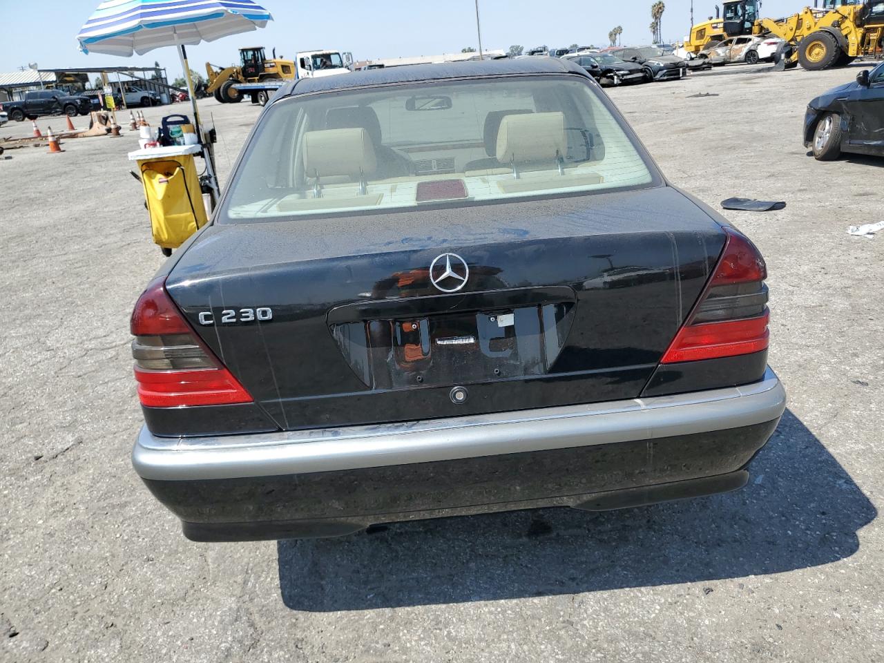 1998 Mercedes-Benz C 230 VIN: WDBHA23G6WA573054 Lot: 71303244