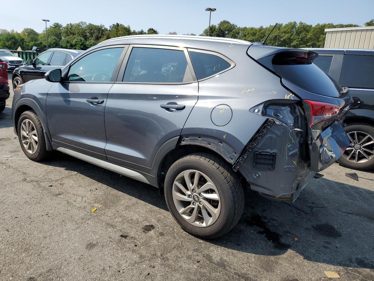 2017 Hyundai Tucson - Image 2