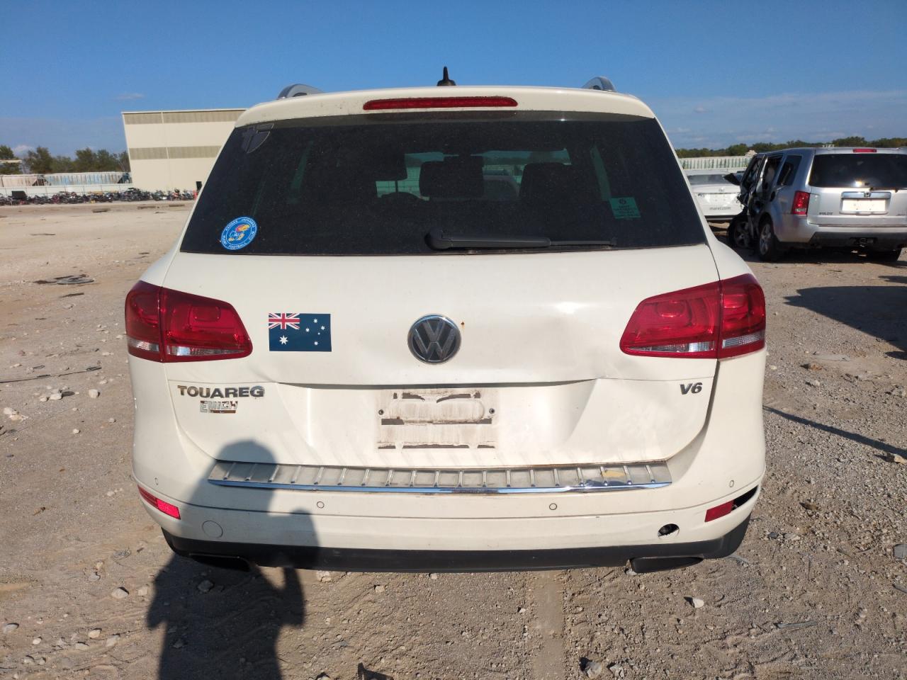 WVGFF9BP2CD002459 2012 Volkswagen Touareg V6