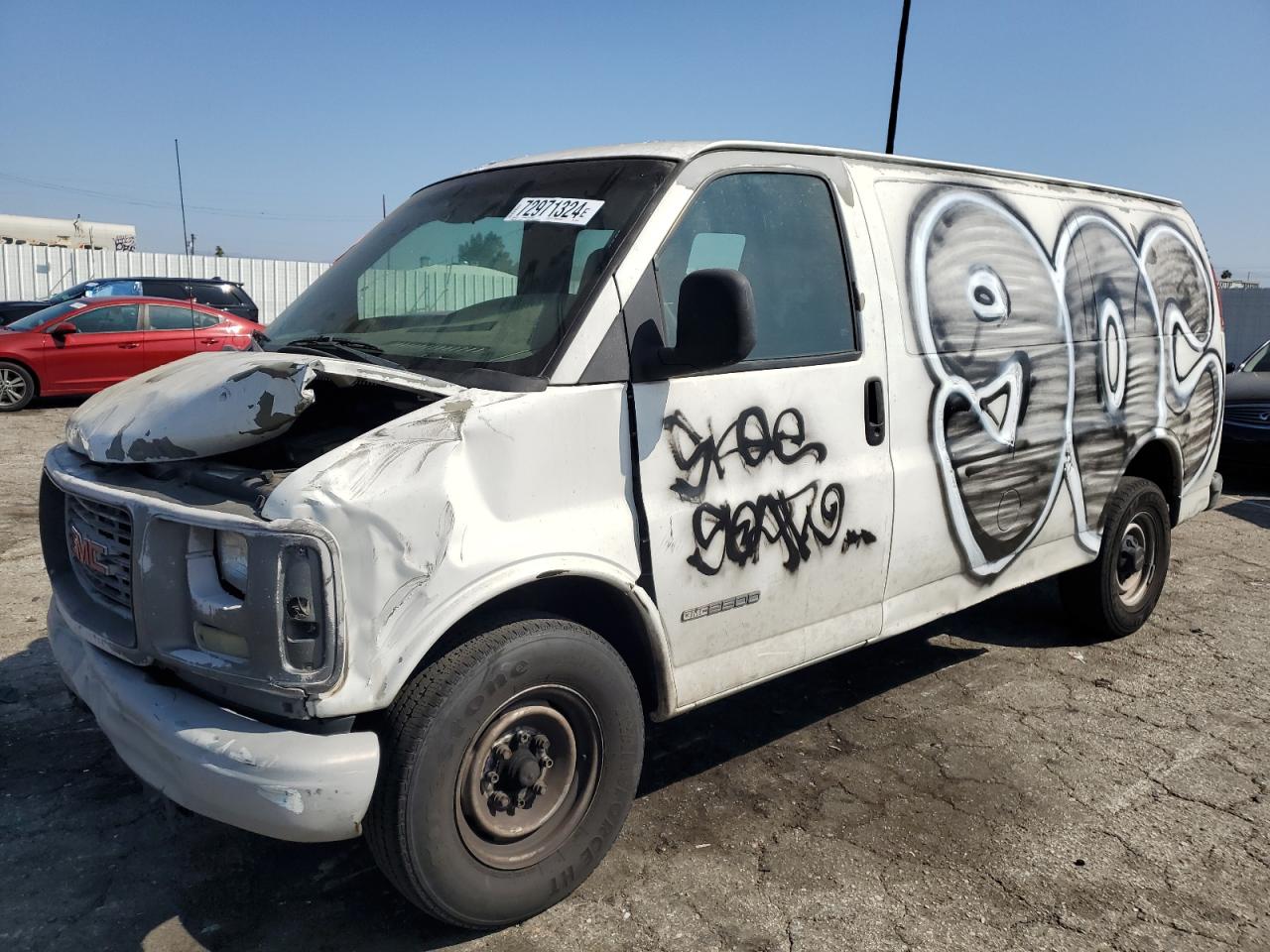2002 GMC Savana - Image 1