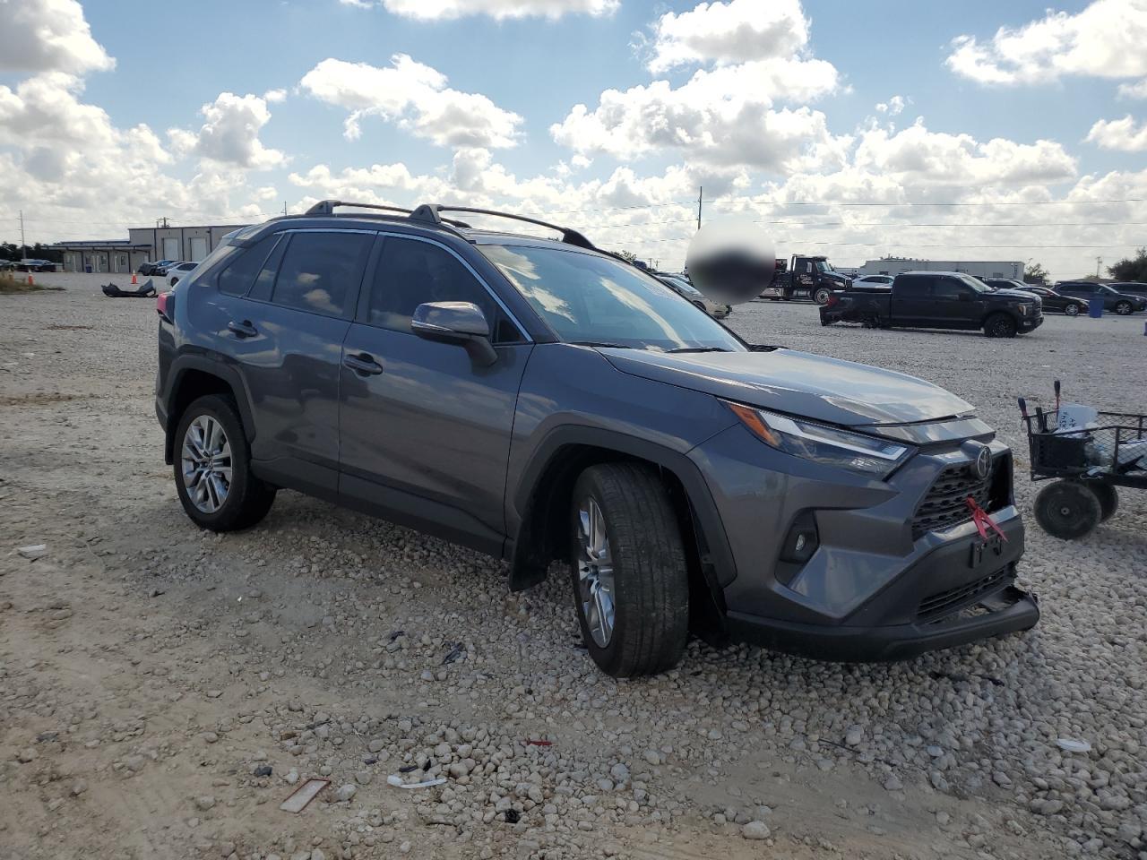 VIN 2T3A1RFV4RC467537 2024 TOYOTA RAV4 no.4