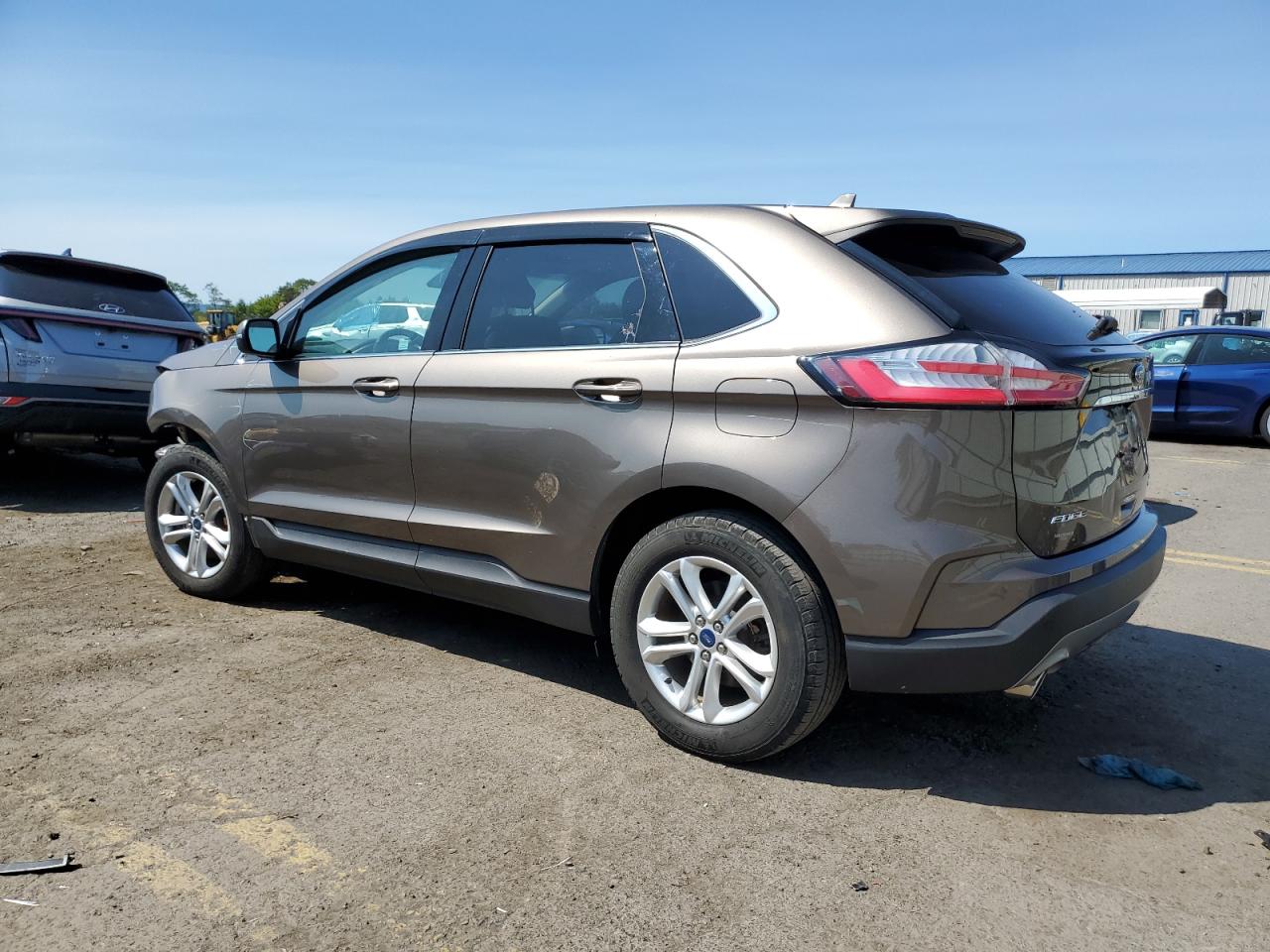 2019 Ford Edge - Image 2