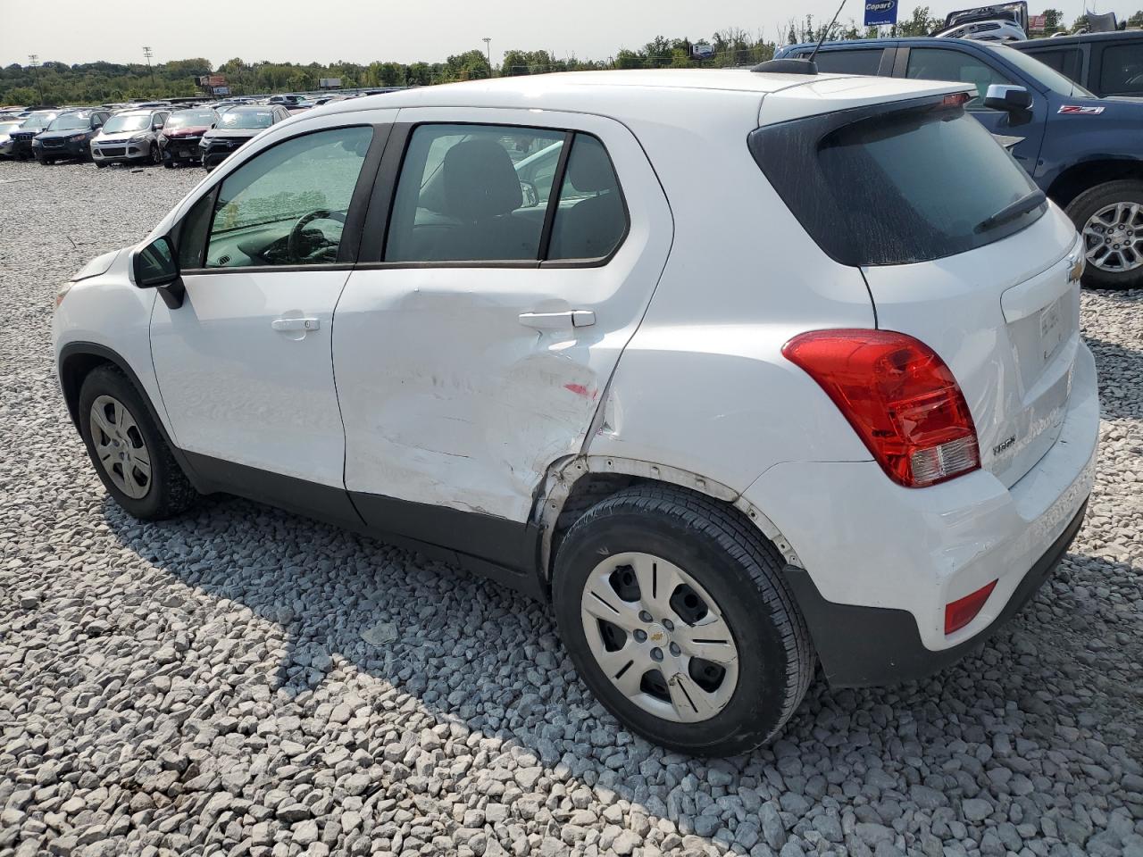 3GNCJKSB9HL234356 2017 CHEVROLET TRAX - Image 2